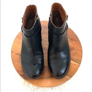 Kork Ease Leather Ankle Boots